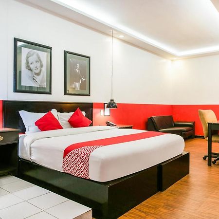 Oyo 432 Diamondwood Hotel 安吉利斯 外观 照片
