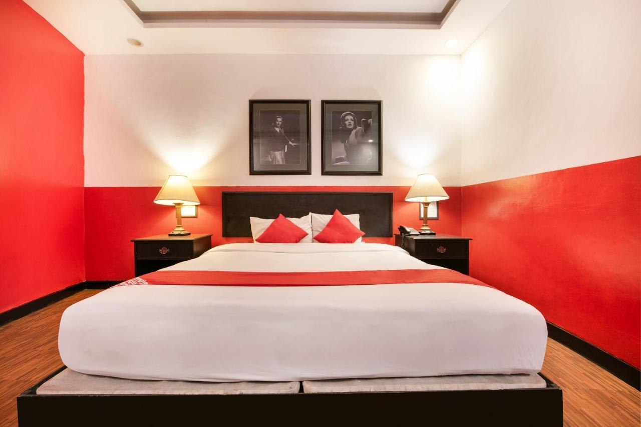 Oyo 432 Diamondwood Hotel 安吉利斯 外观 照片
